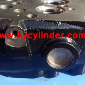 HINO H07C CYLINDER HEAD